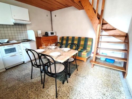 Les Oulles 11 - WIFI - Piscine - terrasse in La Chapelle-en-Valgaudémar
