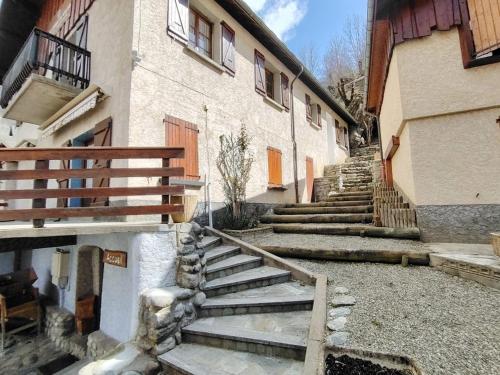 Les Oulles 17 - WIFI - Piscine in La Chapelle-en-Valgaudémar