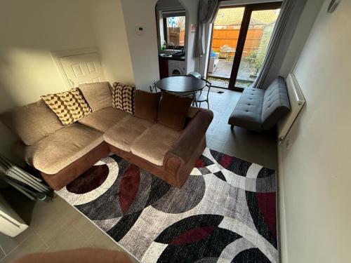 2 bed house, walking distance Shrewsbury centre 5