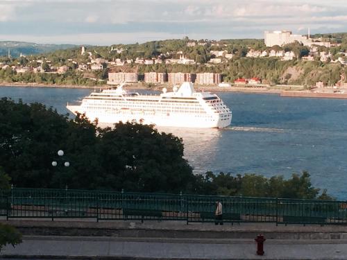 达费林平台酒店 达费林平台酒店