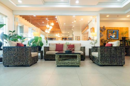 Foyer, Microtel by Wyndham South Forbes near Nuvali in Cavite