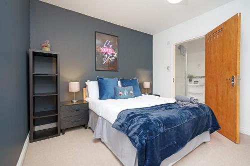 5 Bed Finnieston SkyHigh Duplex with Parking, Glasgow (photo 3)