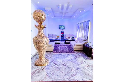 Lobby, ROYAL SUITE HOTEL APARTMENT in Saham