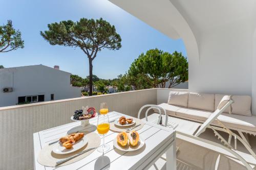 ヴァレ ド ロボ リゾート (Vale Do Lobo Resort) in アルマンシル