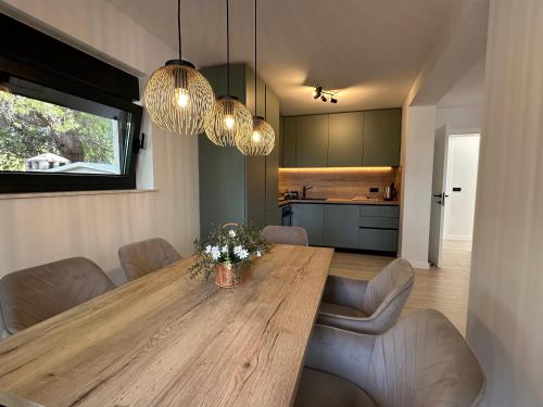 Dotări, M Residence - luxury apartments with private pools in Insula Krk