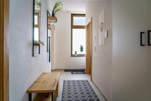 Ferienwohnung mit Stellplatz, ruhig gelegen, nahe Bahnhof, ideal für Wander- & Skiurlaub (Ferienwohnung mit Stellplatz, ruhig gelegen, nahe Bahnhof, ideal fur Wander- & Skiurlaub) in באד מיטרנדורף