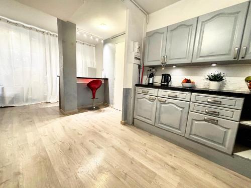 Chambre premium Parking & TV - Tram L3 - WIFI in Alco