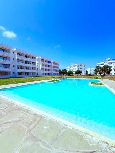 Malindi Modern 2BR Near the Beach With a Private Pool in Malindi