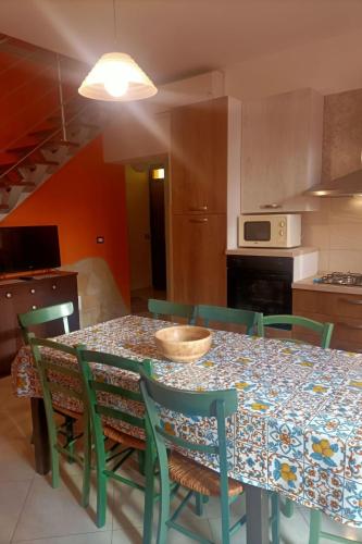 virtuve, Holiday Home Villa Lilla 20 metri dal mare by Interhome in Ali Terme