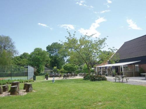 Holiday Home Buurtweg213 mit Schwimmbad by Interhome in Tholen