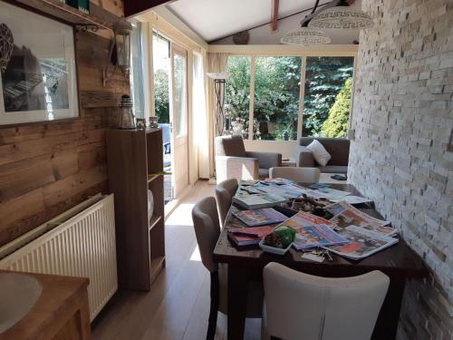 Holiday Home Wunderschones Haus mit Pool- Garten und Grill by Interhome in Schagen