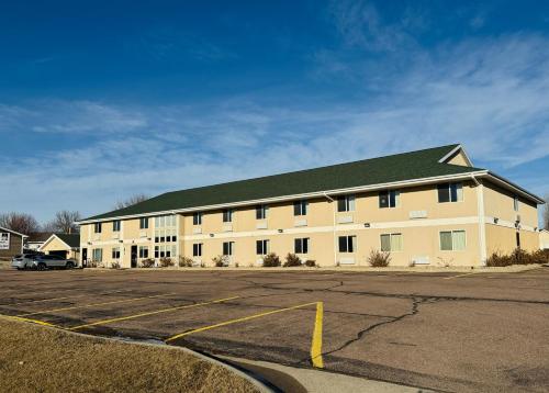 Bilmar Inn & Suites - image 10