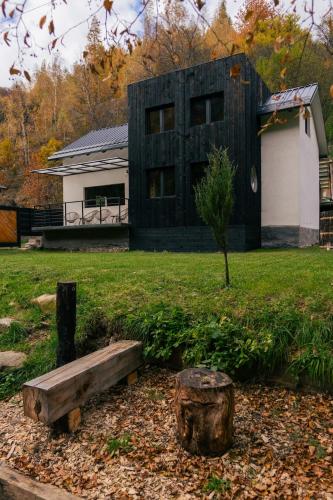 Cabana Murmur -Riverside- in Muntele Băişorii