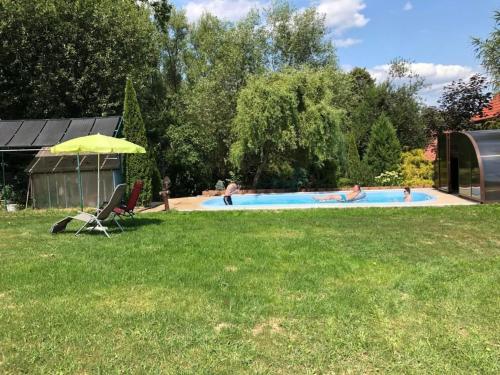 Holiday Home Komfortables Ferienhaus Ewa in Meszna Opacka by Interhome in Rzuchowa