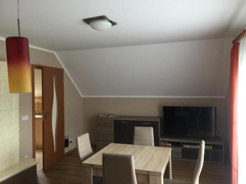 Holiday Home Komfortables Ferienhaus Ewa in Meszna Opacka by Interhome in Rzuchowa