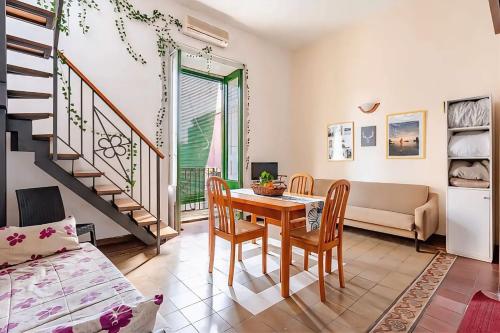 Vista da Re – khách sạn tại Aci Castello