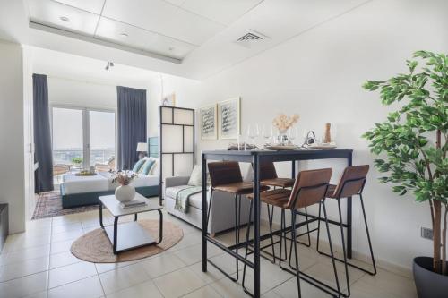 Frank Porter - Lake View Tower, Dubaj