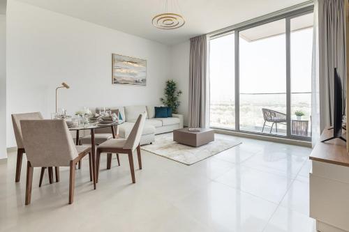 Frank Porter - Bluebell Residence, Dubai