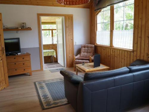 Holiday Home Haus Lena auf großem Grundstück am Waldrand by Interhome (Holiday Home Haus Lena auf großem Grundstuck am Waldrand by Interhome) in Loaklev