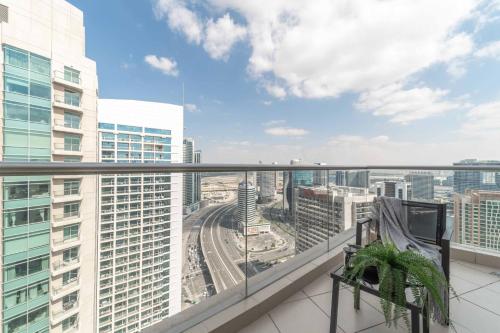 Frank Porter - Burj Views Central Tower, Dubaï