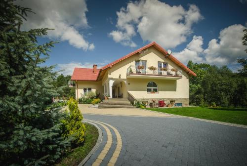 Viesnīcas āriene, U Eskulapa in Lutowiska