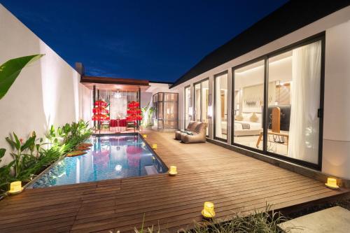 Javana Royal Villas