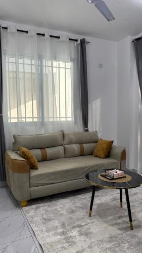 Lilian 1 Bedroom Apartment with High Speed WiFi and AC in Mombasa