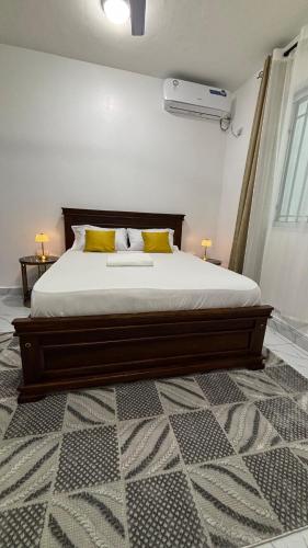 Lilian 1 Bedroom Apartment with High Speed WiFi and AC in Mombasa