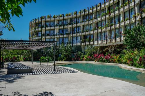 Tulum Oasis Jungle Views, 4 Pools & Near Beach