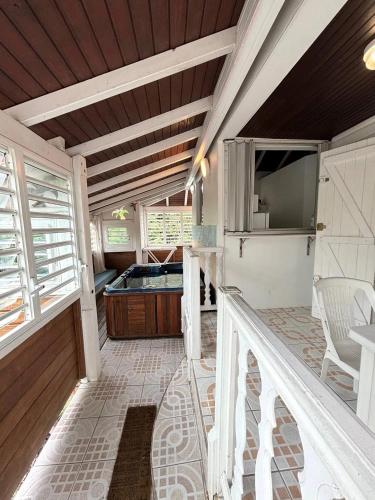 Bungalow à Sainte-Anne avec piscine privée - image 10
