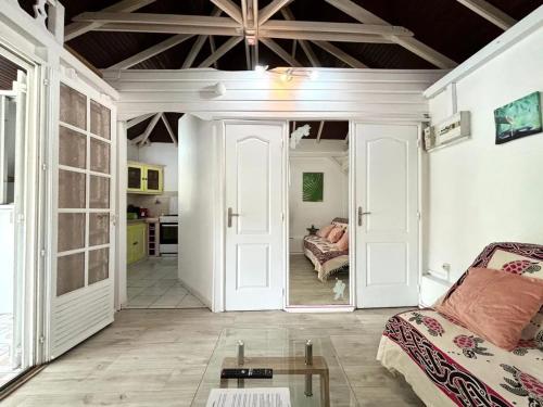 Bungalow à Sainte-Anne avec piscine privée (Bungalow a Sainte-Anne avec piscine privee) in Berard