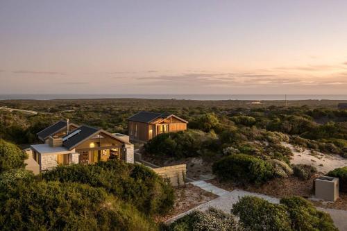 Two Luxury Cabins in Romansbaai Beach & Fynbos Estate - With Inverter in Birkenhead