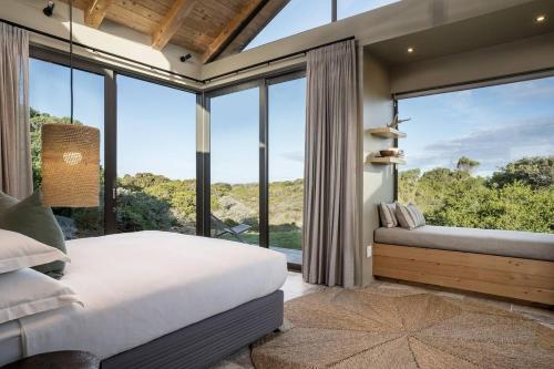 Two Luxury Cabins in Romansbaai Beach & Fynbos Estate - With Inverter in Birkenhead