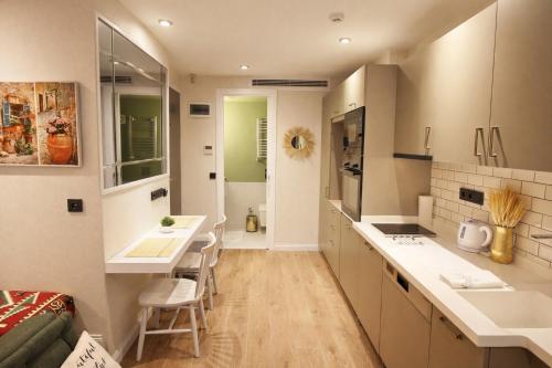 Excellent Apartments Galata 4