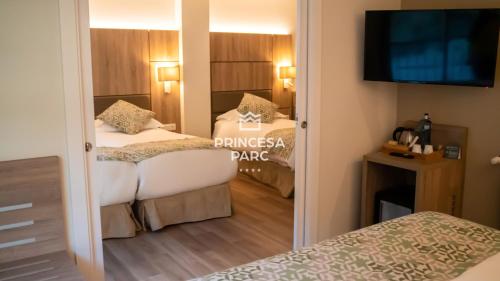 Family Room with Mountain View