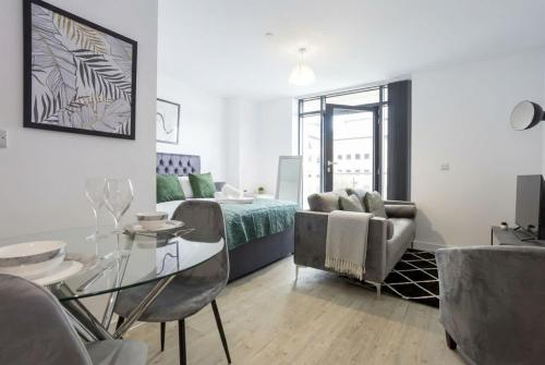 Contemporary Studio Apartment in Manchester, Manchester (photo 6)