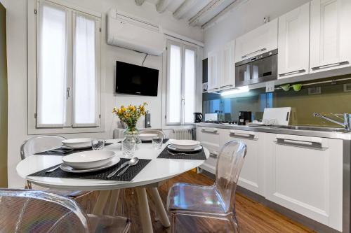 Ca' d'Oro Cozy Suite by Wonderful Italy