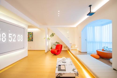 西安沐凡设计师民宿酒店 大雁塔大唐不夜城店Xian Mosi Designer B & B Hotel Gran Torre del Reloj, tienda de la ciudad noctur – khách sạn tại Xiao Zhai