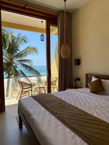 Pina Boutique Hotel - Beachfront in Unawatuna