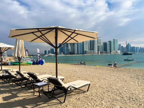 Luxury studio with beach and pool access. - image 6