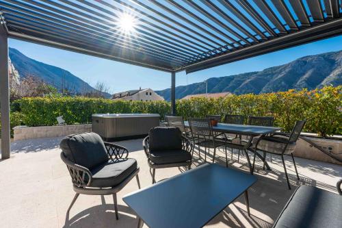 Kotor Lux apartments and rooms 5