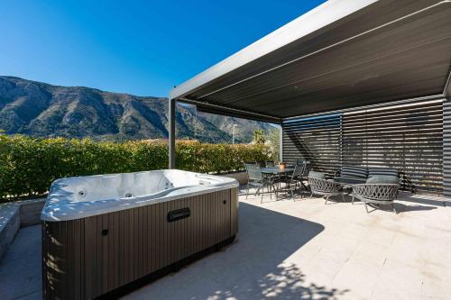 Kotor Lux apartments and rooms 2