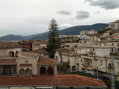 Grande terrasse & BBQ Annaba in אנאבה