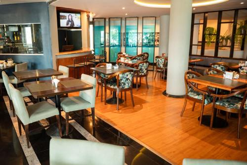 Bar/lounge, Hotel Serrano in Campina Grande