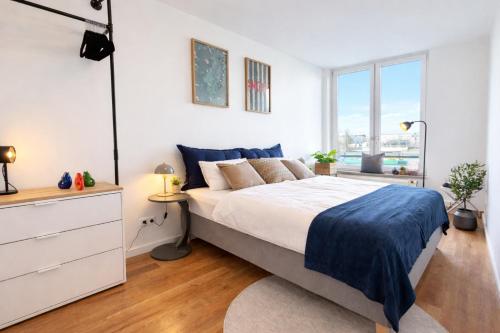 BeckHomes Munich, Stylish, central & modern 3BR Apartment up to 7 Pax