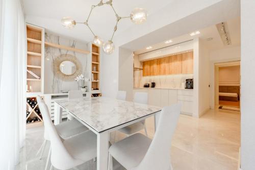 Kotor Lux apartments and rooms 3