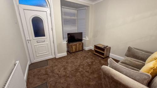 מתקני המלון, 2 Bed House Sleeps 3 - Wifi - Free Parking in ברנסלי