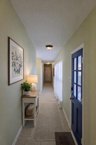 Fresh Crash Pads 4-Affordable Shared Housing - image 4