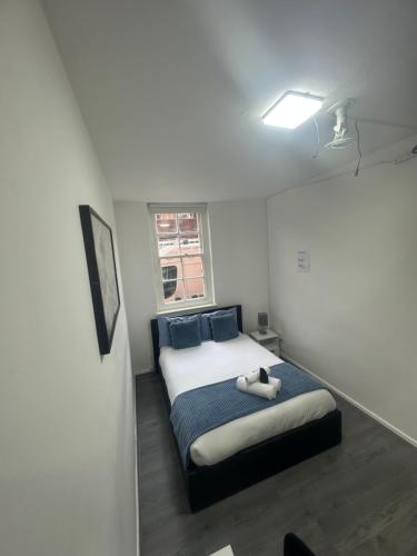 Small cozy private bedroom zone1 1