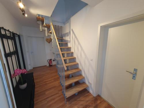 3-Zimmer-Wohnung, Küche, Bad nähe Bahnhof Mühlacker in Mühlacker, Deutschland